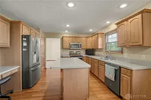 3236 Sioux Dr, Piqua, OH 45356 - Photo 11