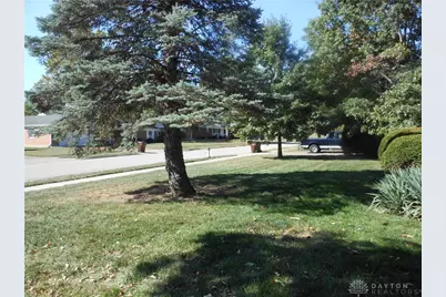 332 Beckenham, Englewood, OH 45322 - Photo 9