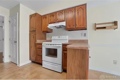 6046 N Quinella Way, Dayton, OH 45459 - Photo 17