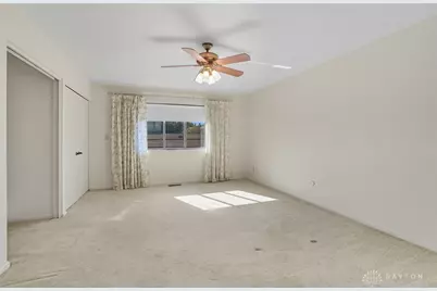 6046 N Quinella Way, Dayton, OH 45459 - Photo 31
