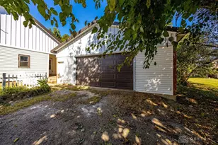 212 E 3rd St, Lewisburg, OH 45338 - Photo 29