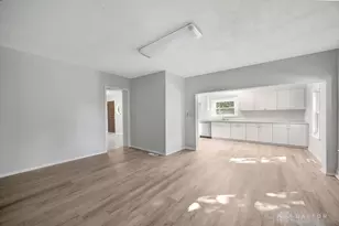 212 E 3rd St, Lewisburg, OH 45338 - Photo 9