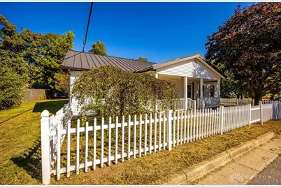 212 E 3rd Street, Lewisburg, OH 45338 - Photo 3