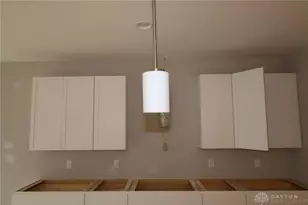 620 Goldfinch Dr, Beavercreek, OH 45434 - Photo 3