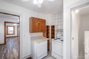 4250 Pleasant View Ave, Dayton, OH 45420 - Photo 15