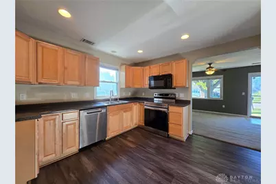 849 Flintridge Drive, Fairborn, OH 45324 - Photo 5