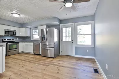 389 N Garber Drive, Tipp City, OH 45371 - Photo 9