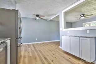 389 N Garber Dr, Tipp City, OH 45371 - Photo 13