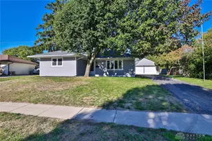 389 N Garber Dr, Tipp City, OH 45371 - Photo 1