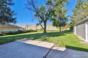 389 N Garber Dr, Tipp City, OH 45371 - Photo 25