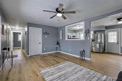 389 N Garber Drive, Tipp City, OH 45371 - Photo 7