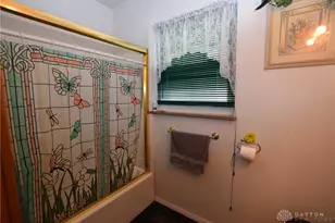 5889 Troy Rd, Springfield, OH 45502 - Photo 7