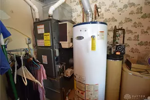 5889 Troy Rd, Springfield, OH 45502 - Photo 17