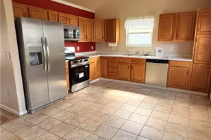 2365 W Murphy Ln, Troy, OH 45373 - Photo 3