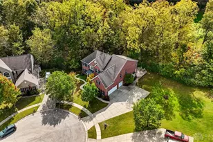 2584 Greenbrier Ct, Beavercreek, OH 45431 - Photo 9