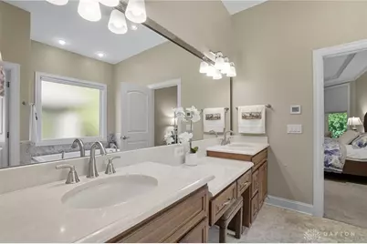 985 Gardenwood Place, Centerville, OH 45458 - Photo 31