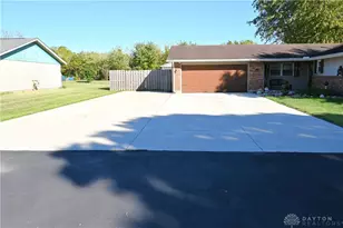 96 Eastwood Dr, Bethel Twp, OH 45504 - Photo 5