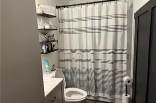 209 Chestnut St, Greenville, OH 45331 - Photo 9