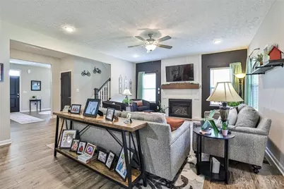 1223 Waterbury Drive, Franklin, OH 45005 - Photo 11