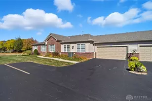 1573 Watermark Ct, Miamisburg, OH 45342 - Photo 3