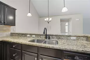 4704 Cobblestone Dr, Tipp City, OH 45371 - Photo 25