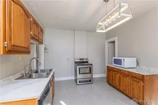 1925 Shroyer Rd, Dayton, OH 45419 - Photo 9