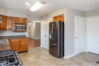 2046 Brandy Mill Lane, Dayton, OH 45459 - Photo 7