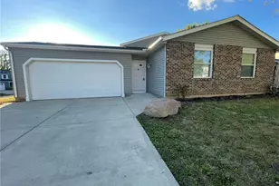 4403 Woodpoint Ct, Dayton, OH 45424 - Photo 3