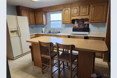 802 Nordhoff Farm Drive, Clayton, OH 45322 - Photo 7