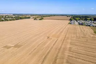 5220 E Ridgewood Rd, Moorefield Twp, OH 45503 - Photo 25