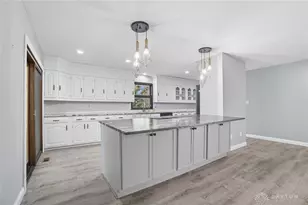 573 Arlington Rd, Brookville, OH 45309 - Photo 19