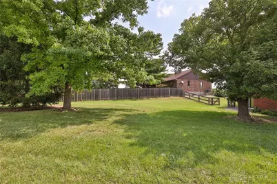 4004 Bayberry Drive, Fairfield Township, OH 45011 - Photo 37