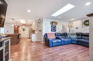 3072 Leonora Dr, Dayton, OH 45420 - Photo 5