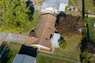 1075 Crestview Dr, Troy, OH 45373 - Photo 13
