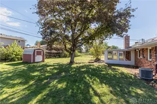 1075 Crestview Dr, Troy, OH 45373 - Photo 9