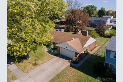 1075 Crestview Drive, Troy, OH 45373 - Photo 5