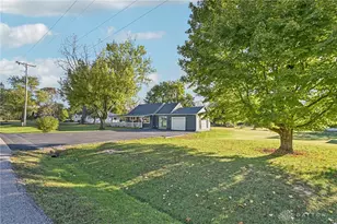 2118 Van Oss Dr, Beavercreek, OH 45431 - Photo 7