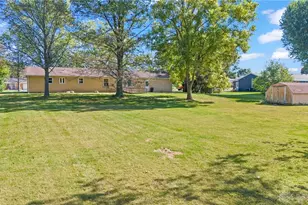 5834 Lake Ave, Greenville, OH 45331 - Photo 15