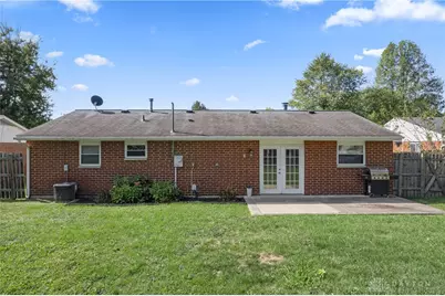 219 Kansas Drive, Xenia, OH 45385 - Photo 9