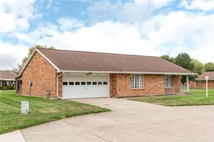 5907 Beech Ct, Dayton, OH 45424 - Photo 1