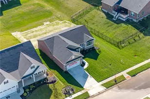 7055 Rivendell Cir, Dayton, OH 45459 - Photo 19