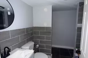 1083 Valley St, Dayton, OH 45404 - Photo 9