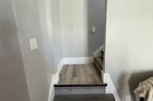 1083 Valley St, Dayton, OH 45404 - Photo 13