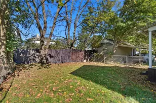 240 E College, Springfield, OH 45503 - Photo 23