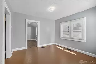 240 E College, Springfield, OH 45503 - Photo 11