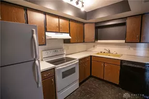 2223 Crew Cir, Dayton, OH 45439 - Photo 11