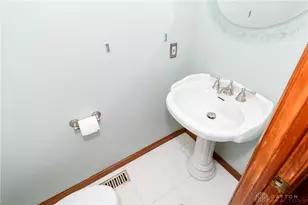 1237 Chevington Ct, Dayton, OH 45459 - Photo 29