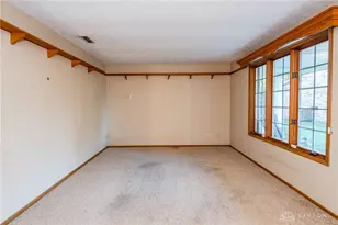 6686 Oakwood Ln, Dayton, OH 45424 - Photo 7