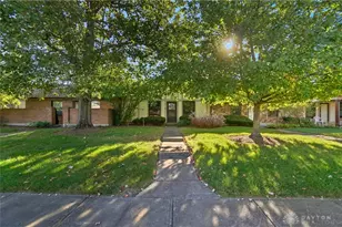 826 Pine Needles Dr, Dayton, OH 45458 - Photo 1