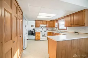 4030 Gateway Dr, Englewood, OH 45322 - Photo 5